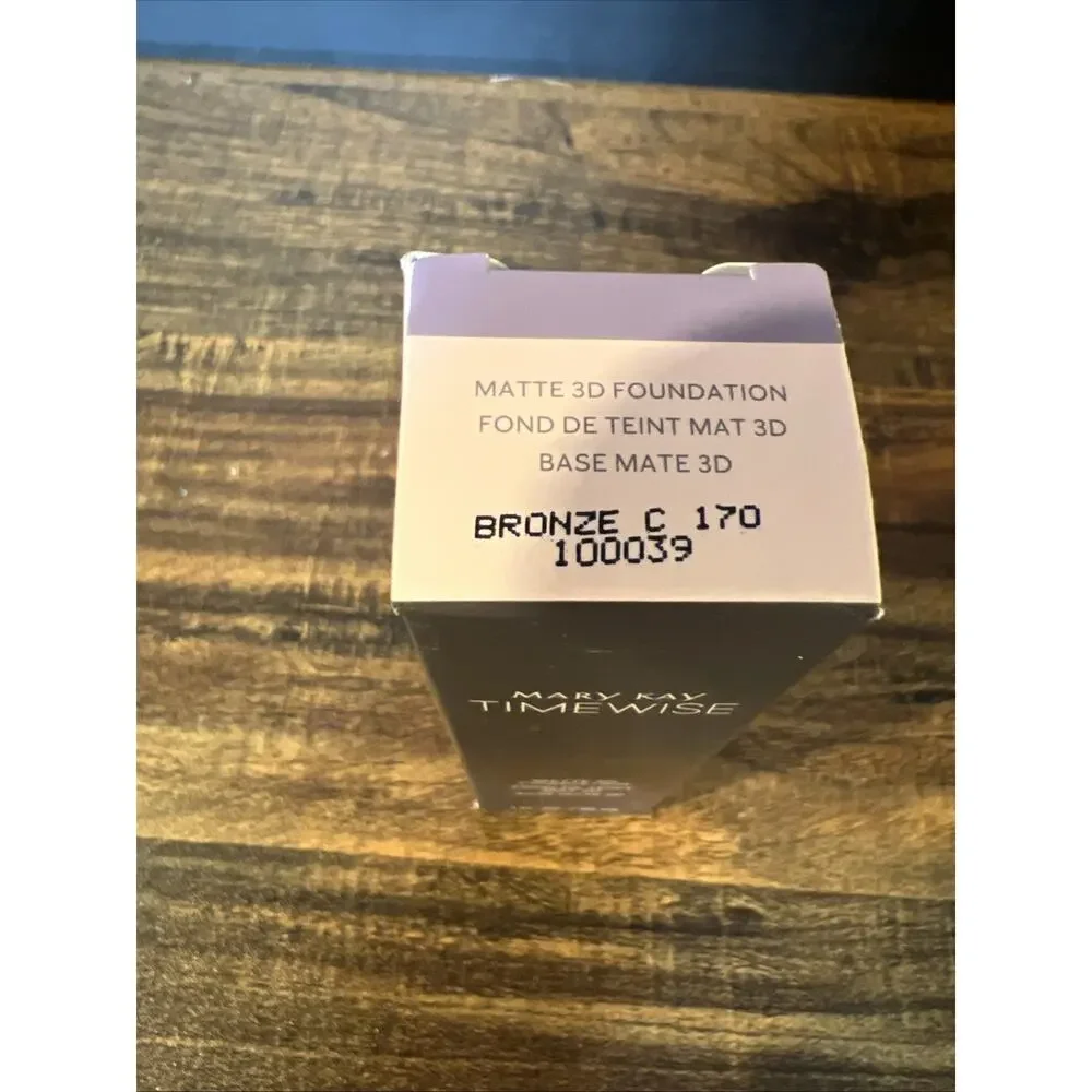 Mary Kay TimeWise Matte 3D Foundation Bronze C 170
